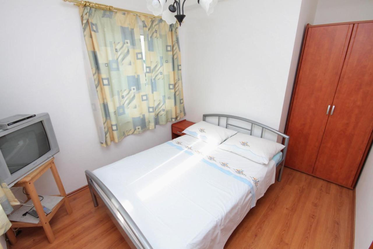 Apartments And Rooms With Parking Space Njivice, Krk - 5458 Zewnętrze zdjęcie