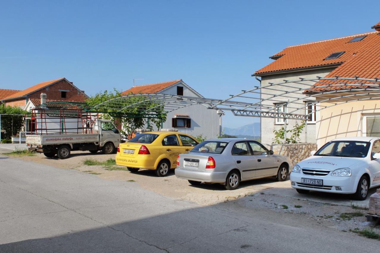 Apartments And Rooms With Parking Space Njivice, Krk - 5458 Zewnętrze zdjęcie
