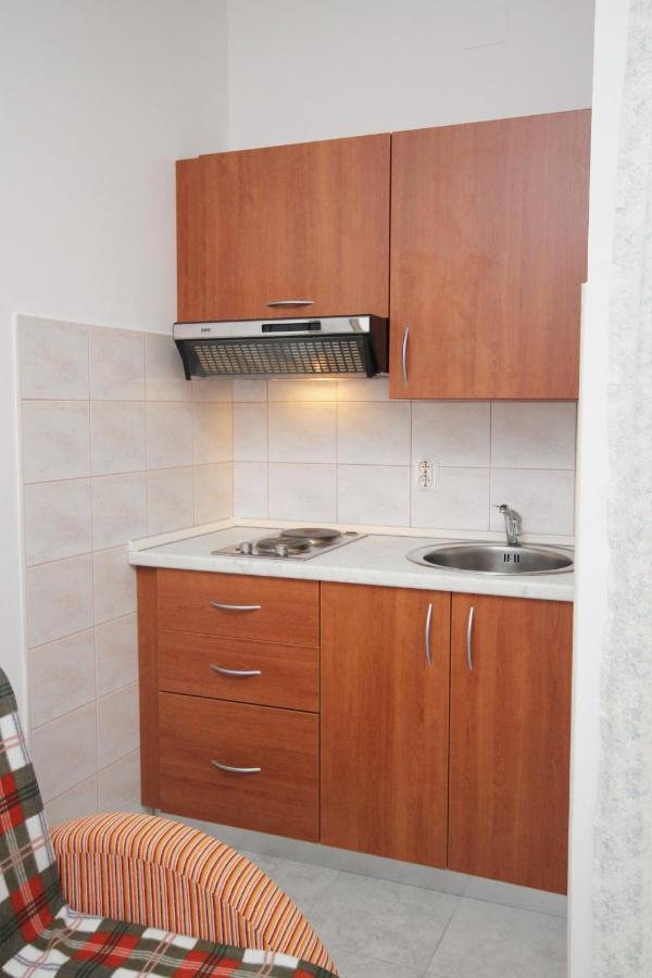 Apartments And Rooms With Parking Space Njivice, Krk - 5458 Zewnętrze zdjęcie