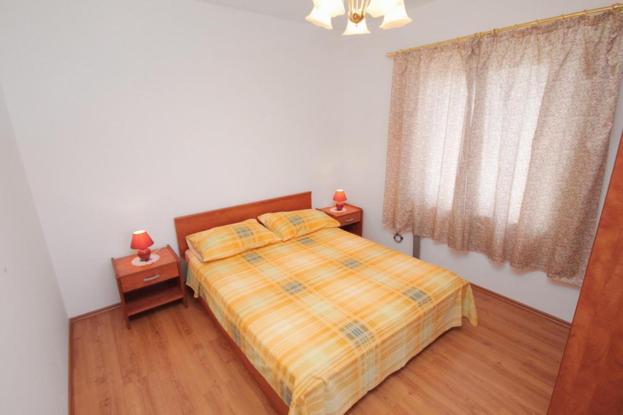 Apartments And Rooms With Parking Space Njivice, Krk - 5458 Zewnętrze zdjęcie