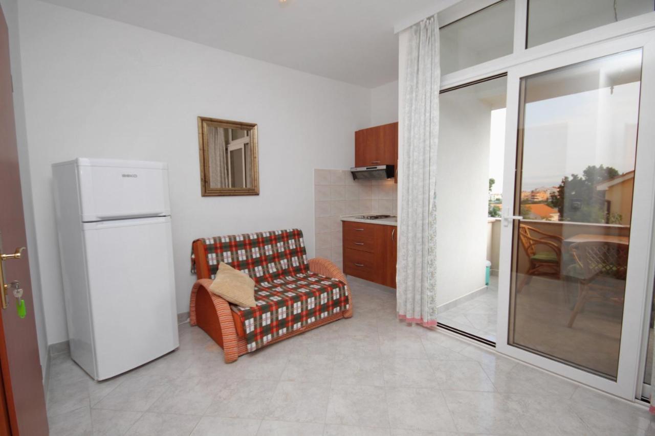 Apartments And Rooms With Parking Space Njivice, Krk - 5458 Zewnętrze zdjęcie