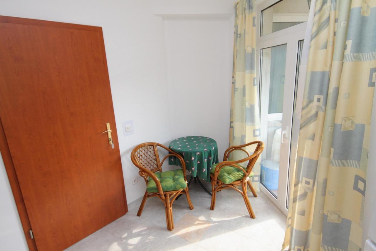 Apartments And Rooms With Parking Space Njivice, Krk - 5458 Zewnętrze zdjęcie